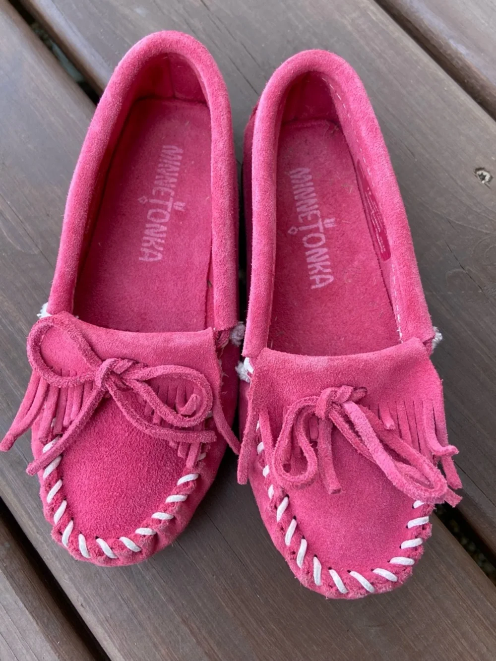 Minnetonka Kids Pink Suede Fringe Moccasins💗